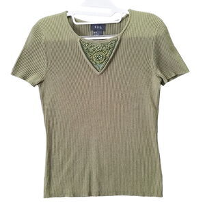 R.Q.T Womens Top Green Size Small 100% Acrylic Some Beading Short Sleeve Pullon